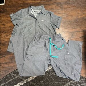 Figs Graphite Gray Scrub collared top & bottom